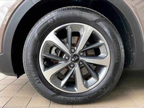 Used 2019 Kia Sorento EX w/ EX Touring Package image 32