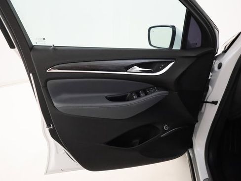 Used 2024 Buick Enclave Essence w/ Technology Package image 7