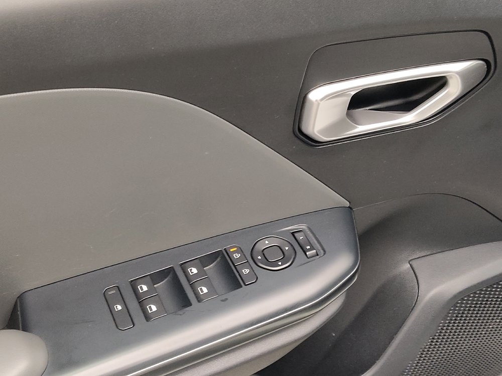 Used 2025 Kia K4 FWD image 27