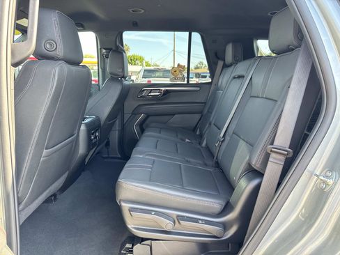 Used 2025 Chevrolet Tahoe RST image 24