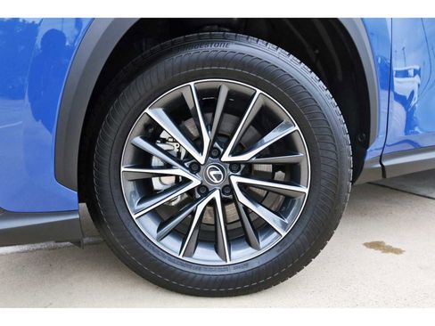 Used 2025 Lexus NX 250 FWD w/ Premium Package image 30