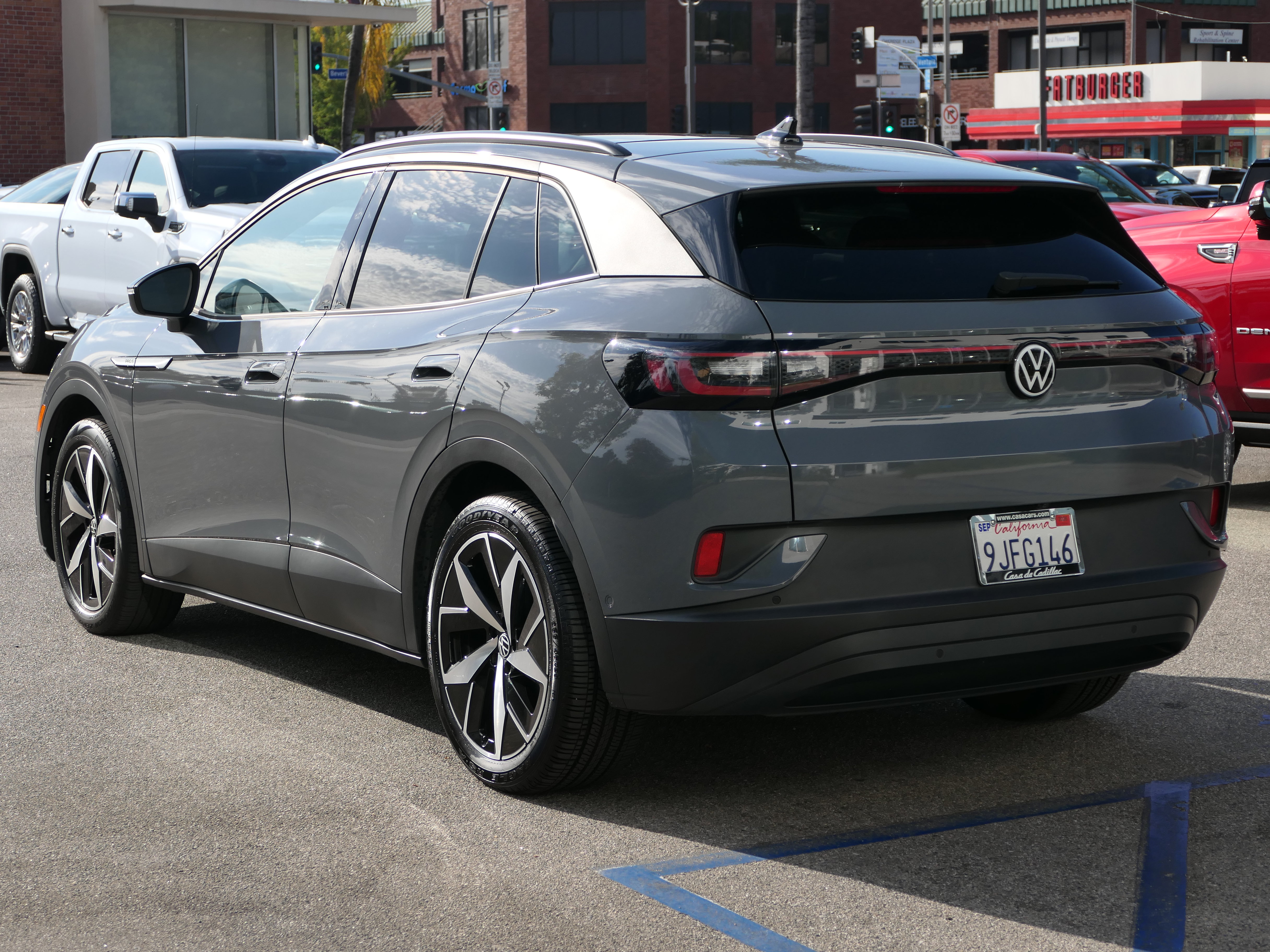 Used 2023 Volkswagen ID.4 Pro RWD image 3