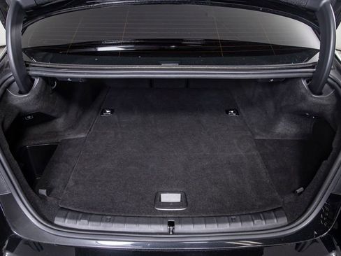 Used 2023 BMW 530e w/ M Sport Package image 9