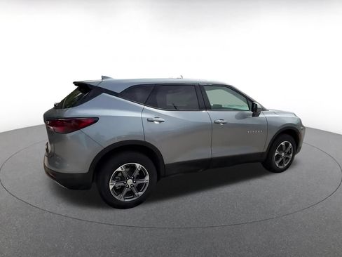 Used 2026 Chevrolet Blazer LT FWD image 11