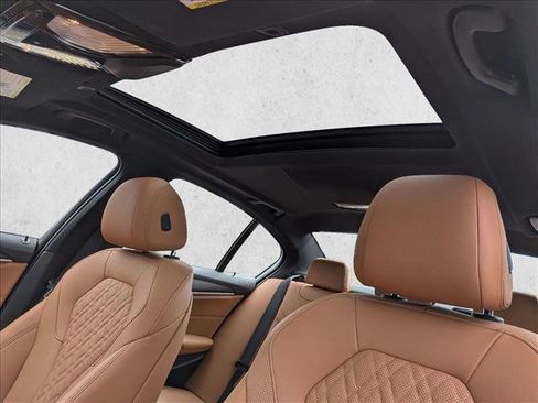 Certified 2023 BMW 530e w/ M Sport Package image 16