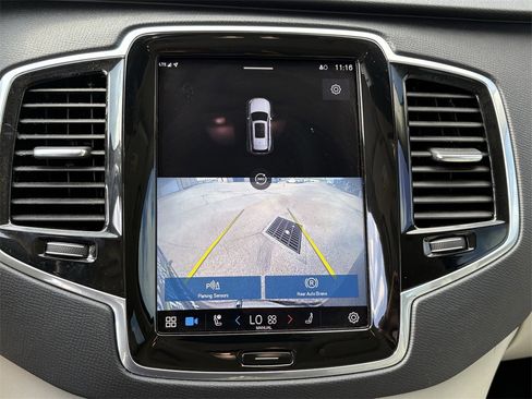Used 2023 Volvo XC90 B6 Plus w/ Protection Package Premier image 20