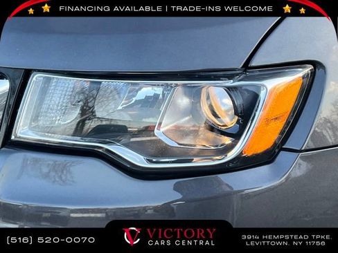 Used 2020 Jeep Grand Cherokee Limited image 8