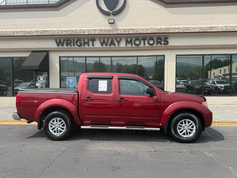 Used 2019 Nissan Frontier SV w/ Value Truck Package AWD/4WD image 2