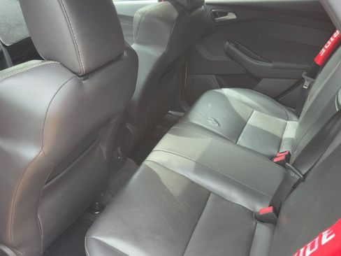 Used 2013 Ford Focus ST FWD image 10