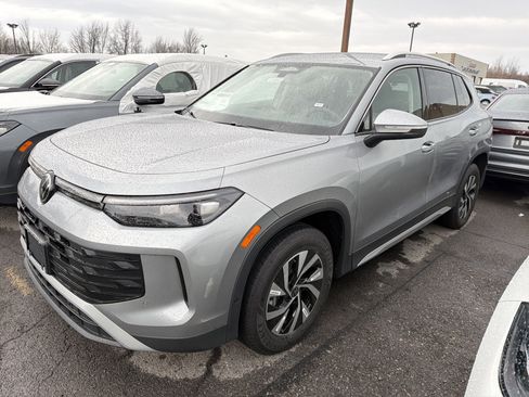 New 2026 Volkswagen Tiguan S image 4