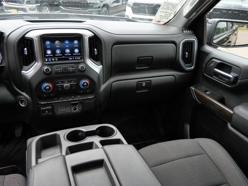 Used 2019 Chevrolet Silverado 1500 LT Trail Boss w/ Convenience Package AWD/4WD image 11
