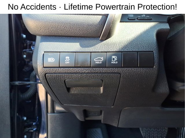 Used 2022 Toyota Camry XLE FWD image 14