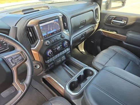 Used 2023 Chevrolet Silverado 2500 High Country w/ Z71 Off-Road Package image 25