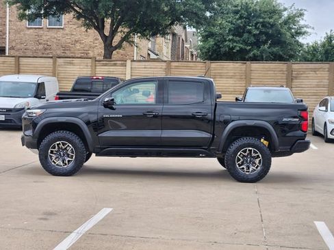 Used 2025 Chevrolet Colorado ZR2 AWD/4WD image 13