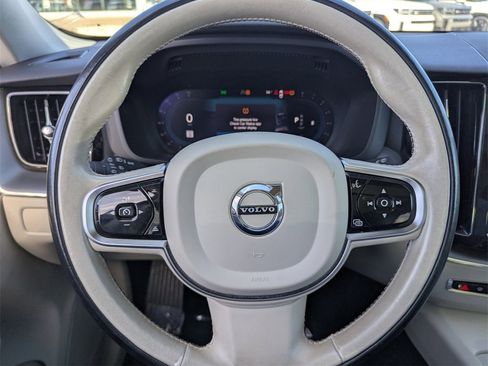 Used 2024 Volvo XC60 B5 Core image 21