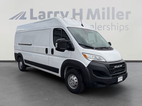 Used 2023 RAM ProMaster 2500 FWD image 7