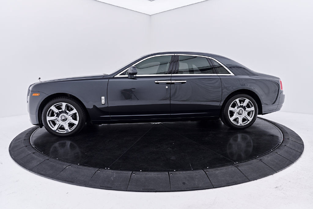 Used 2016 Rolls-Royce Ghost RWD image 10