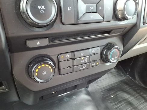 Used 2016 Ford F150 XL w/ Equipment Group 101A Mid RWD image 26