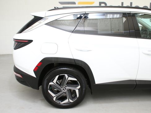 Used 2024 Hyundai Tucson Limited AWD/4WD image 11