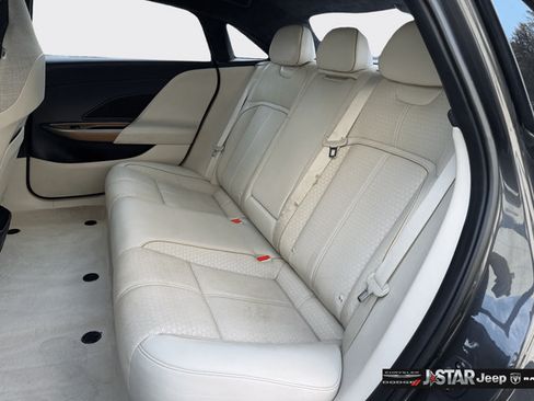 Used 2022 Lucid Air Grand Touring AWD/4WD image 27