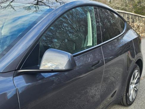 Used 2023 Tesla Model Y Long Range image 22