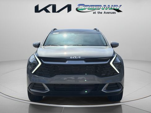 Certified 2025 Kia Sportage EX w/ Premium Package FWD image 2