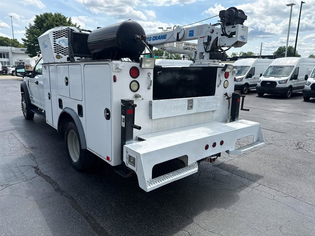 Used 2017 Ford F550 2WD Crew Cab Super Duty image 6