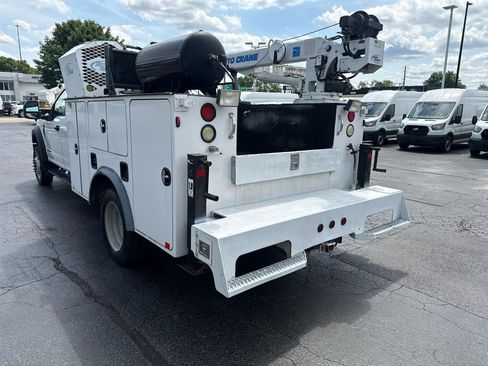 Used 2017 Ford F550 2WD Crew Cab Super Duty image 6