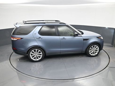 Used 2018 Land Rover Discovery SE image 30