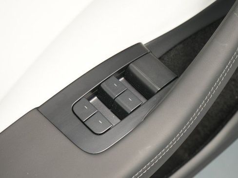 Used 2026 Tesla Model 3 RWD image 25