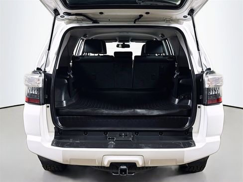 Used 2018 Toyota 4Runner SR5 image 23