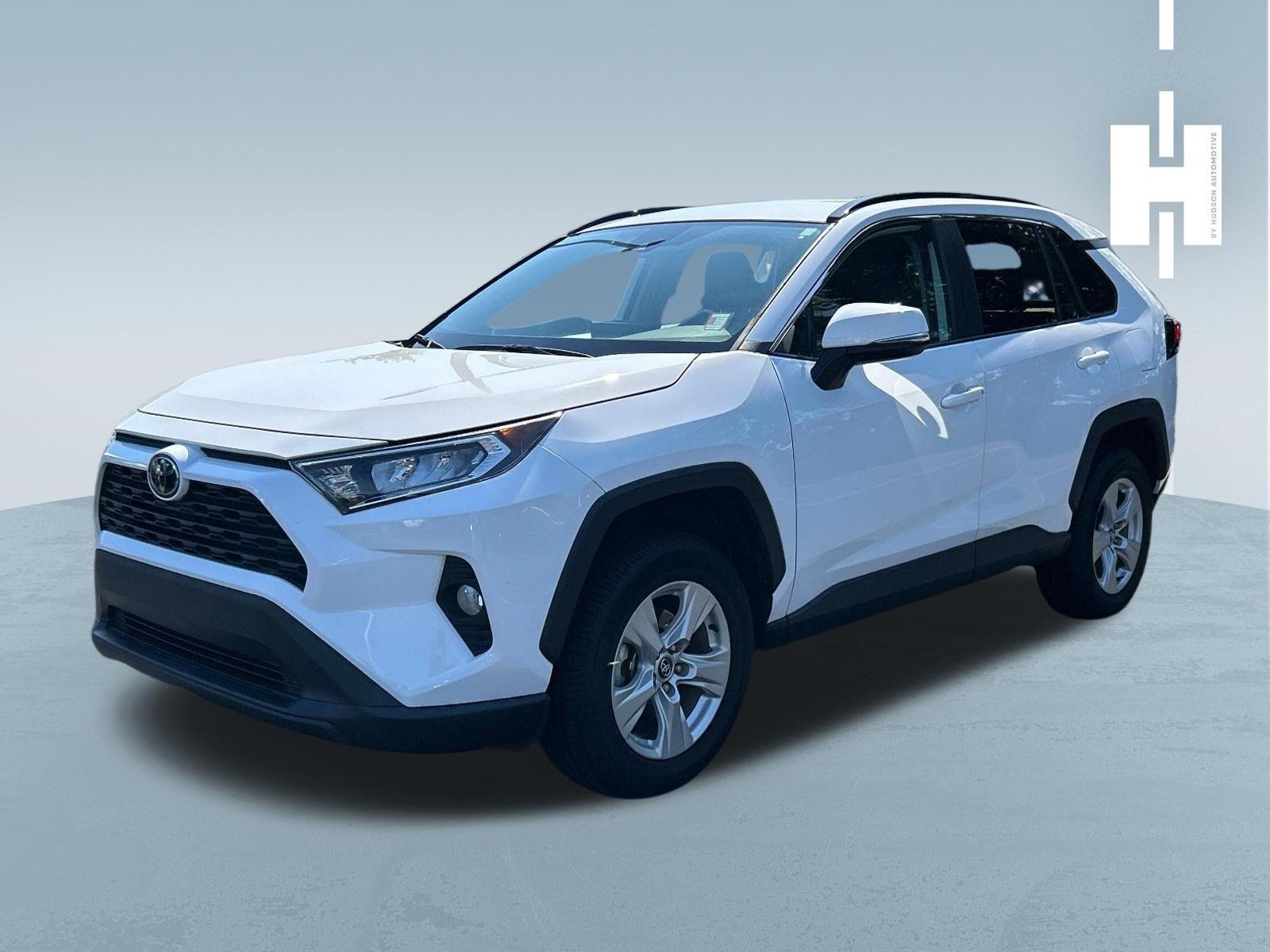 Used 2020 Toyota RAV4 XLE FWD image 3