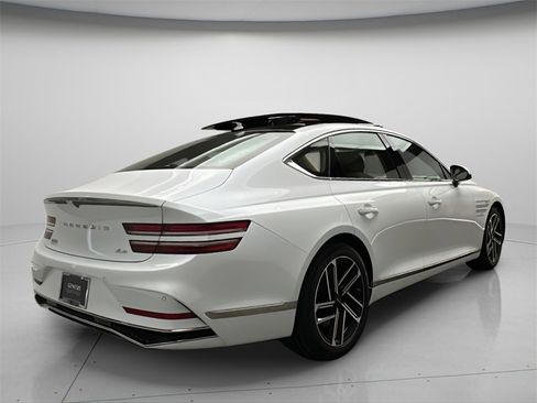Certified 2025 Genesis G80 2.5T Advanced image 7