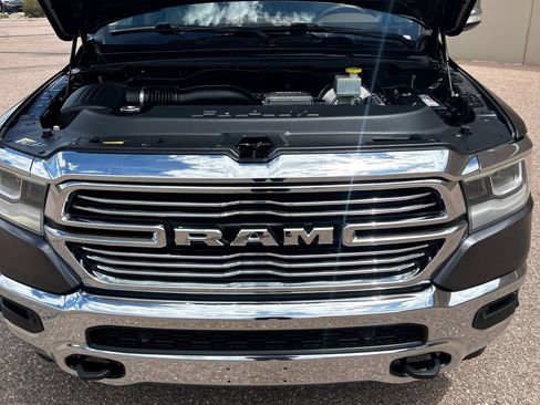 Used 2019 RAM 1500 Laramie AWD/4WD image 11