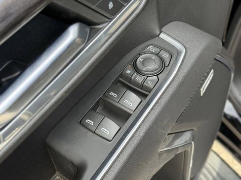 Used 2025 Chevrolet Silverado 2500 LTZ w/ Z71 Chrome Sport Edition image 13