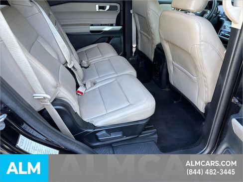 Used 2023 Ford Explorer XLT w/ Equipment Group 202A image 18