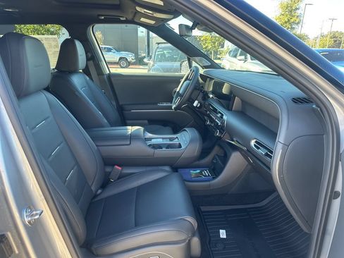 New 2026 Hyundai Palisade Calligraphy FWD image 12