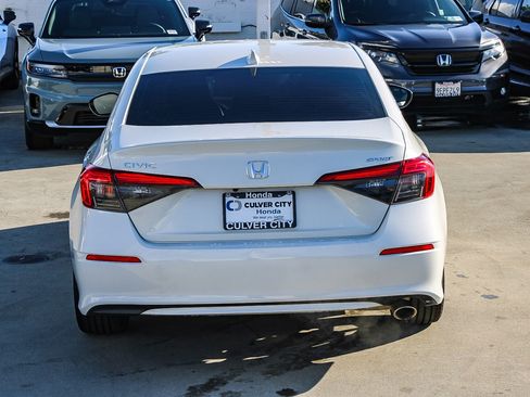 Used 2023 Honda Civic Sport image 8