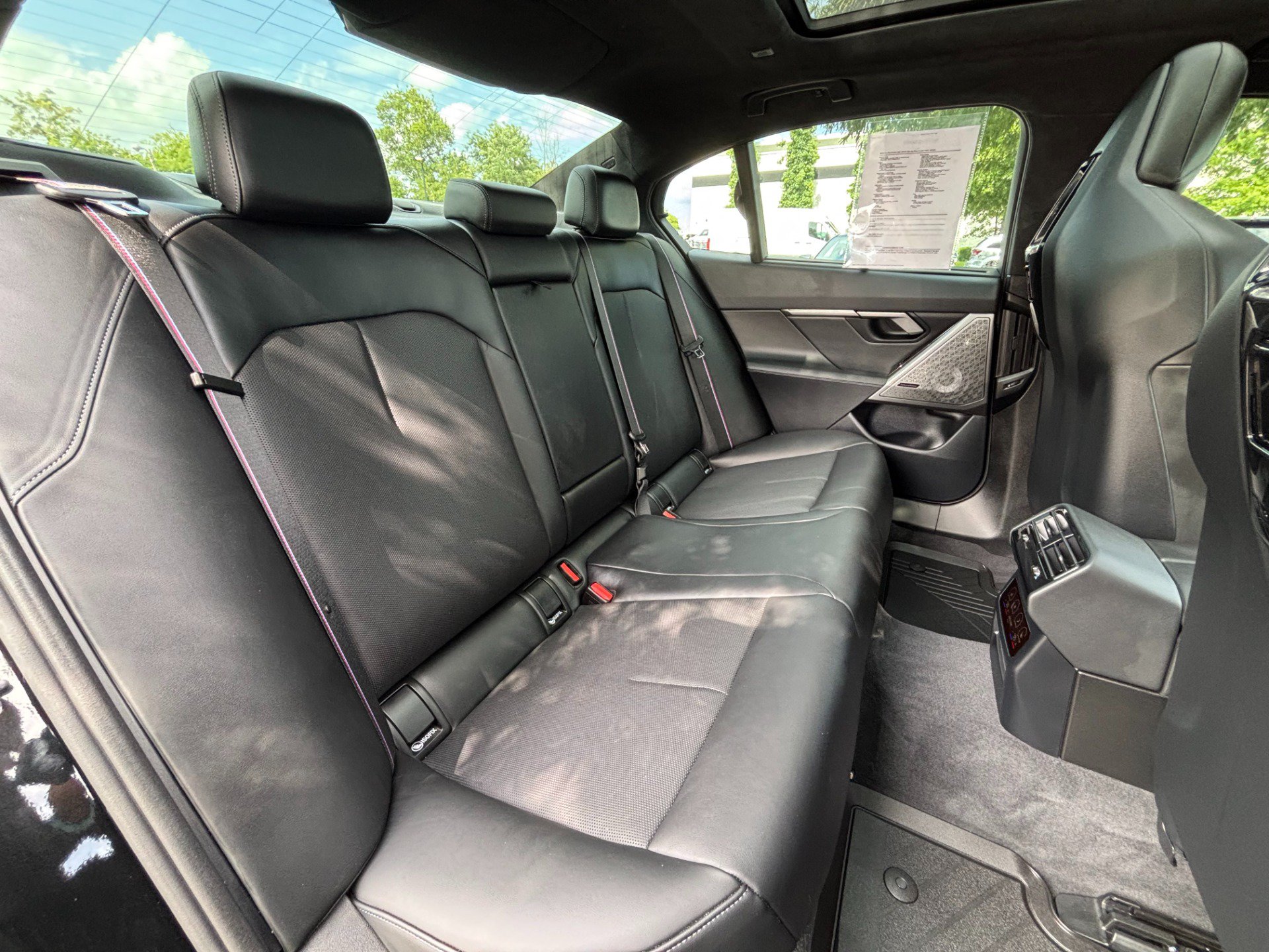 Used 2026 BMW M5 w/ M Driver's Package AWD/4WD image 29