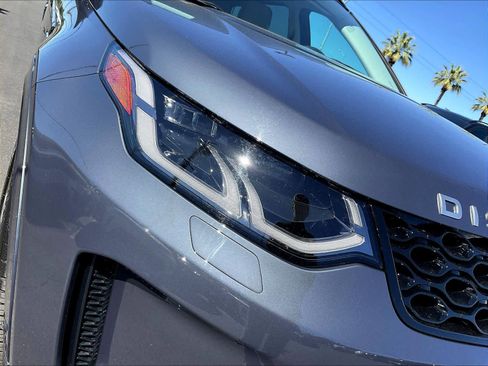 Used 2025 Land Rover Discovery Sport S image 29