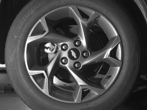 Used 2025 Chevrolet Trax LT FWD image 15
