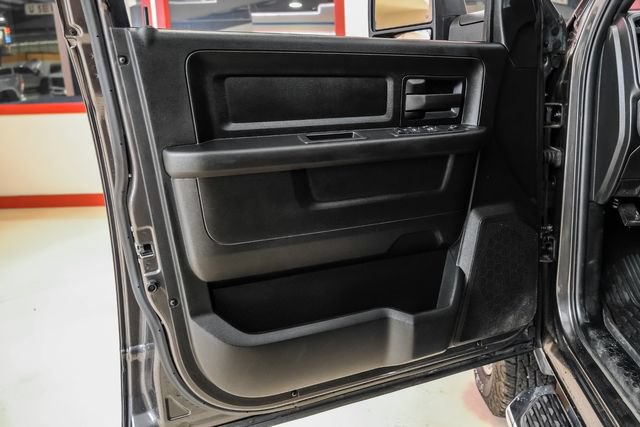 Used 2024 RAM 3500 Tradesman w/ Chrome Appearance Group AWD/4WD image 42