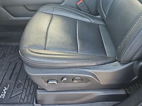 Certified 2022 GMC Sierra 1500 Denali image 11