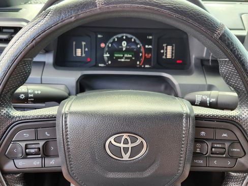 Certified 2024 Toyota Tacoma SR image 17