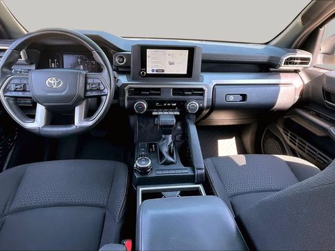 Used 2025 Toyota 4Runner SR5 AWD/4WD image 13