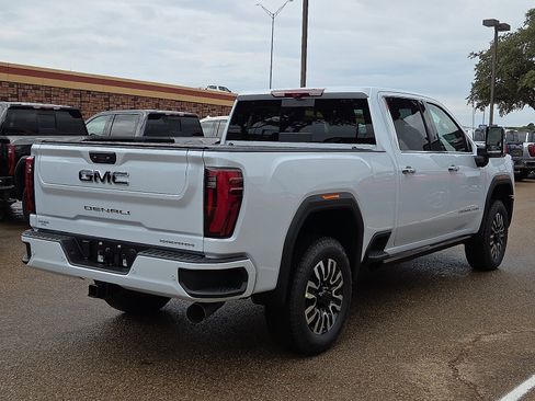 New 2026 GMC Sierra 2500 Denali Ultimate image 3