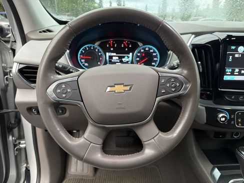 Used 2018 Chevrolet Traverse LT FWD image 26