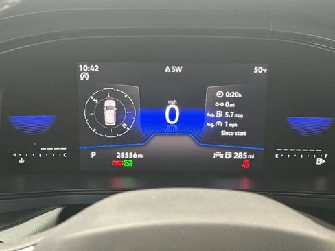 Certified 2023 Volkswagen Taos SE w/ Black Wheel Package image 32