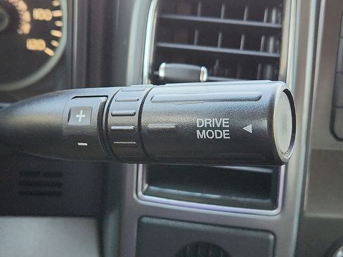 Used 2018 Ford F150 XLT image 15