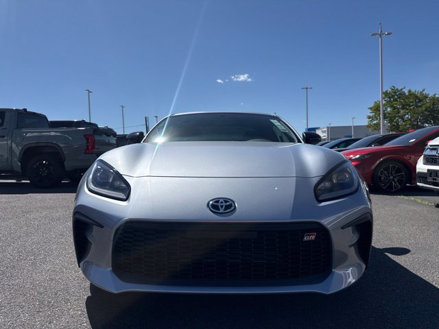 New 2026 Toyota GR86 w/ ALL Weather Mat Package (TMS) RWD image 2